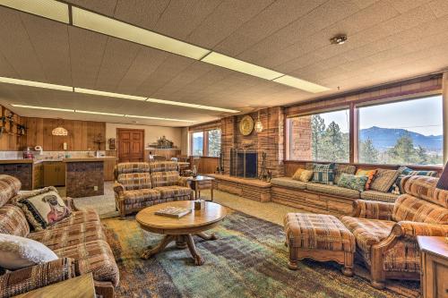 Huge Stanley Heights Home with Mtn View by Lake Estes - image 5